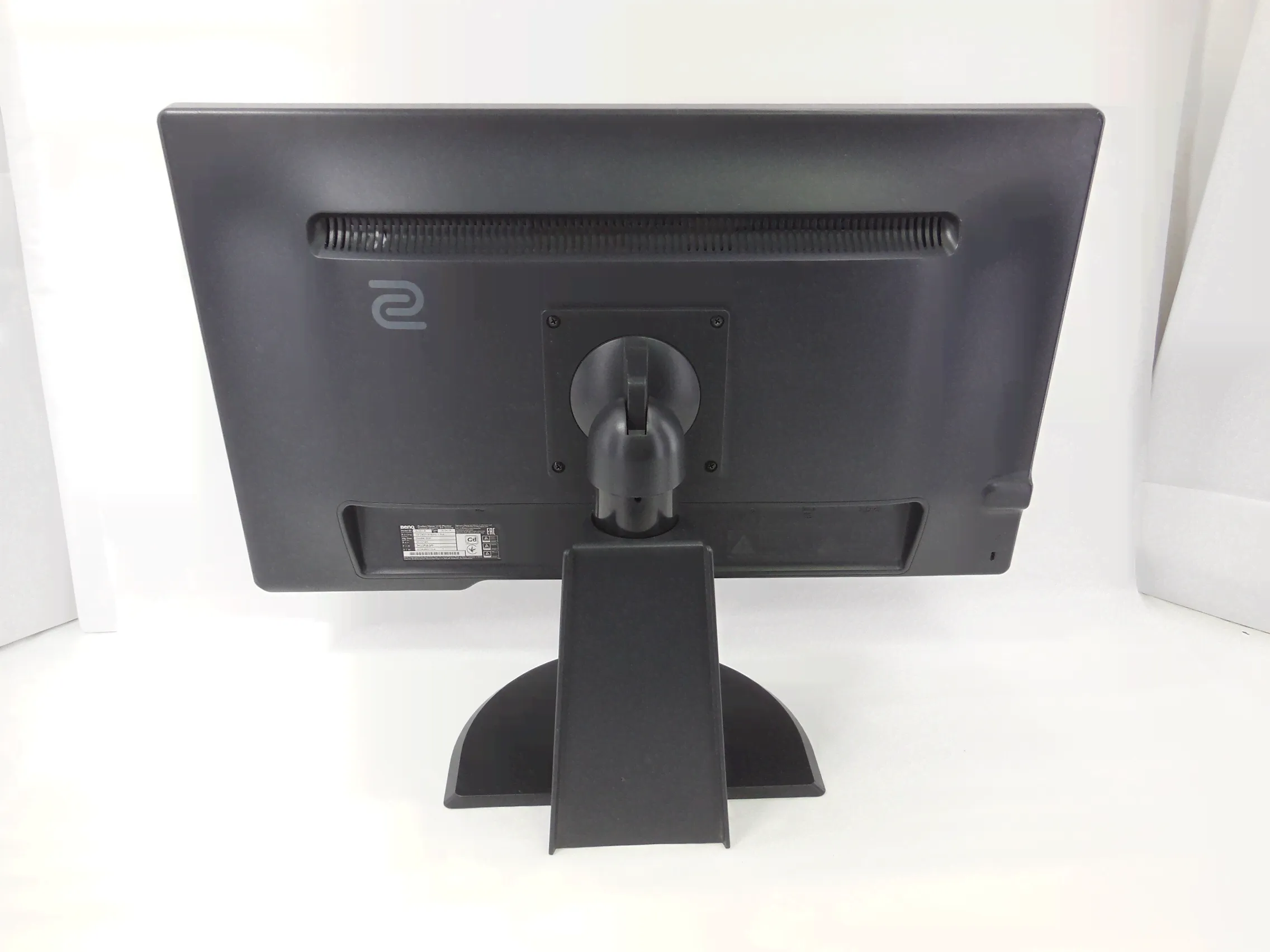 24" Монитор ZOWIE XL2411P, 1920x1080, 144 Гц, TN